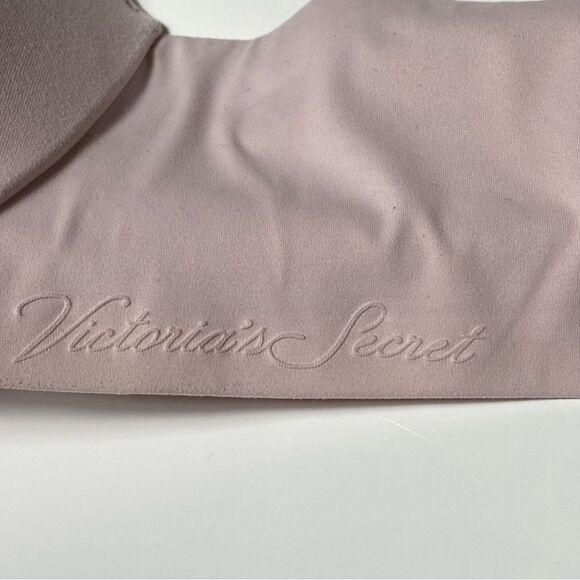Victoria's Secret "Incredible" Padded Pink Lace Girly Girl Bra Women's Size 36D - Picture 2 of 16